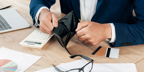 Что делать, если работодатель задерживает или отказывается выплачивать зарплату