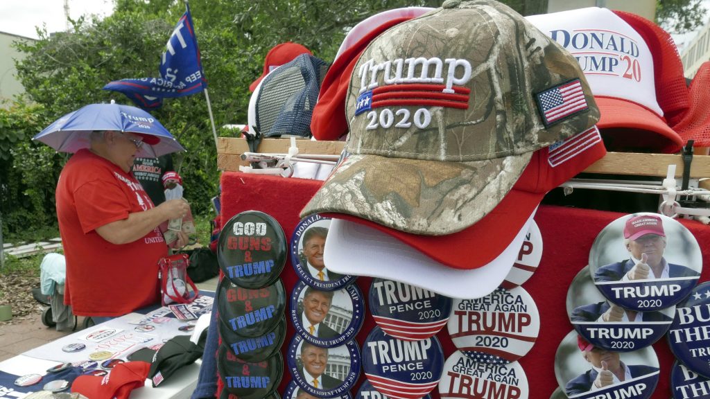 политический мерч - фото