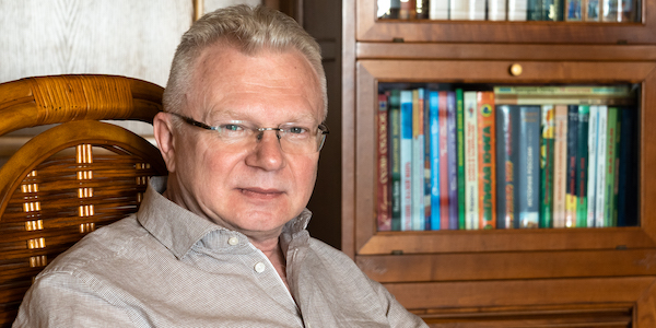 2023-й, и точка: самый успешный год российской рекламы в самом толстом Российском рекламном ежегоднике