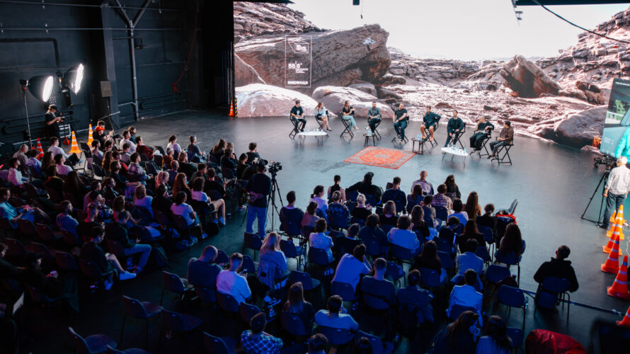 Паблик ток «LED-экраны: съёмка без ограничений?»