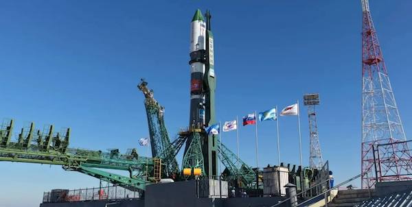 Реклама в космосе: «Кофемания» забрендировала ракету «Союз»