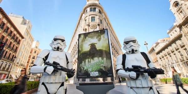 Disney запустил левитирующую наружку