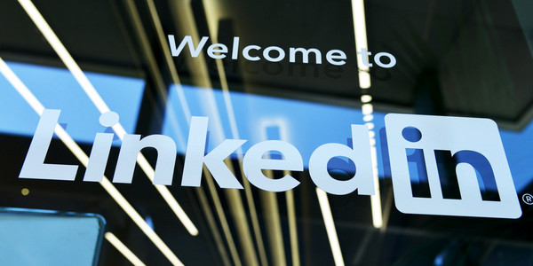 Кнопка против слопа: LinkedIn пытается не&nbsp;утонуть в&nbsp;ИИ-контенте