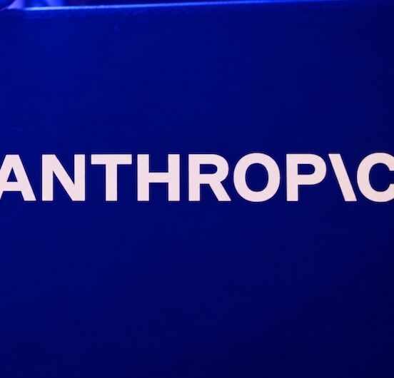 Anthropic откладывает IPO, которое может увеличить капитализацию компании до&nbsp;$2&nbsp;трлн
