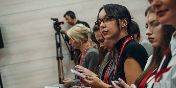 От&nbsp;креативной экономики до&nbsp;искусственного интеллекта: «Инсайт&nbsp;Люди» на&nbsp;ВЭФ-2026